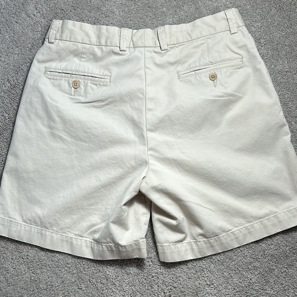 State Traditions Shorts - Picture 2 of 3